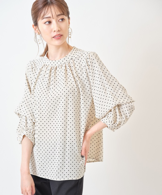 ドットプリントスタンドカラーブラウス※一部店舗のみ入荷