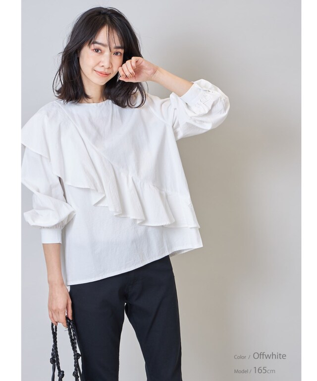 フロントラッフルブラウス※一部店舗のみ入荷
