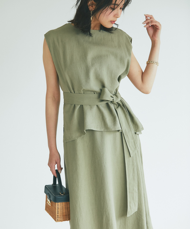 ザリガメ　カーキ色の上下セット、サイズ52-54（3-4） ザリガメ カーキ色の上下セット、サイズ52-54（3-4） ザリガメ カーキ