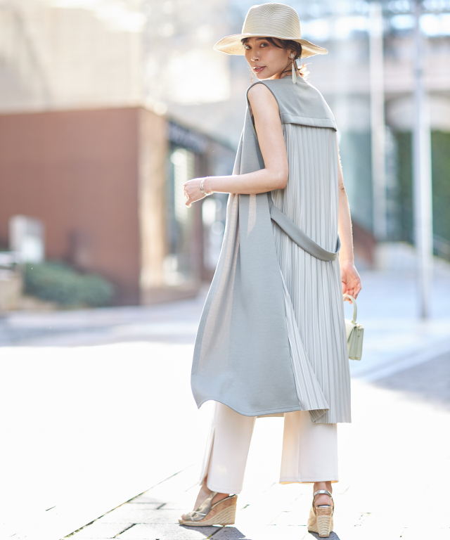 バックプリーツジレ※一部店舗のみ入荷