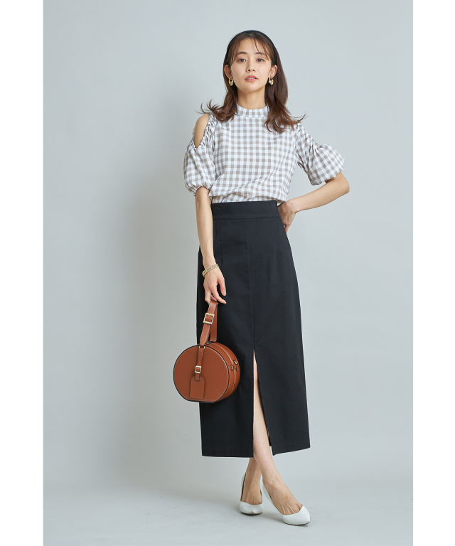 JACQUEMUS ギンガムチェック　オフショルダーブラウス　38 JACQUEMUS ギンガムチェック オフショルダーブラウス 38 （楽天