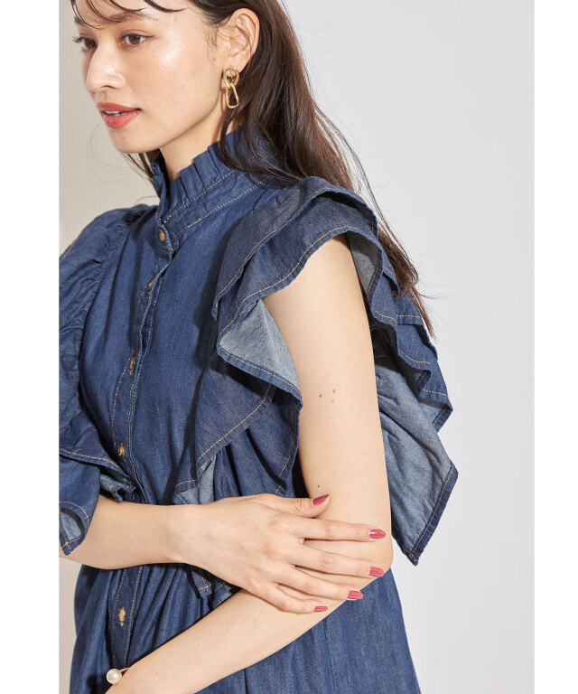 デニムフリルブラウス※一部店舗のみ入荷