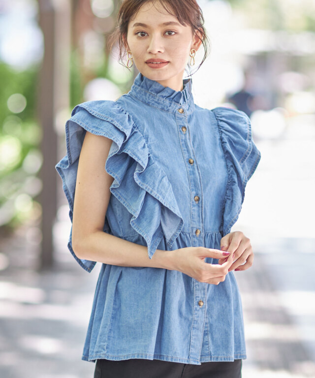 デニムフリルブラウス※一部店舗のみ入荷 