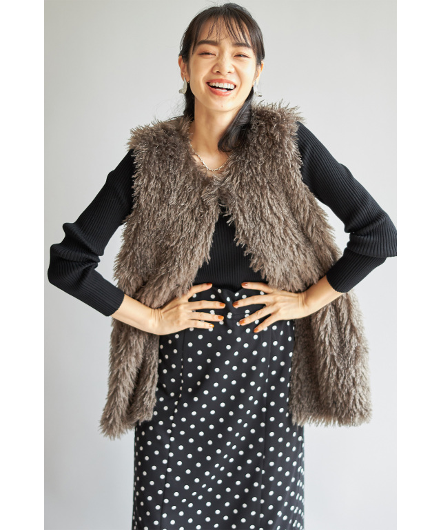 プードルボアミドル丈ベスト※一部店舗のみ入荷