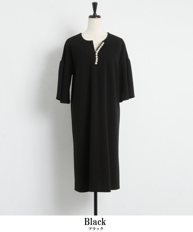 パールネックワンピース※一部店舗のみ入荷