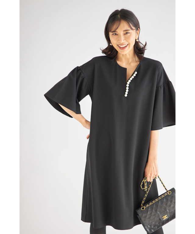 パールネックワンピース※一部店舗のみ入荷