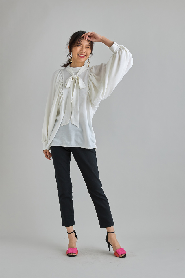 【2点まとめ】エポカ：カラーレスジャケット／セオリー：ボウタイブラウス Can Cam掲載】タフタボウタイブラウス/ボウタイ取り外し可能｜qualite