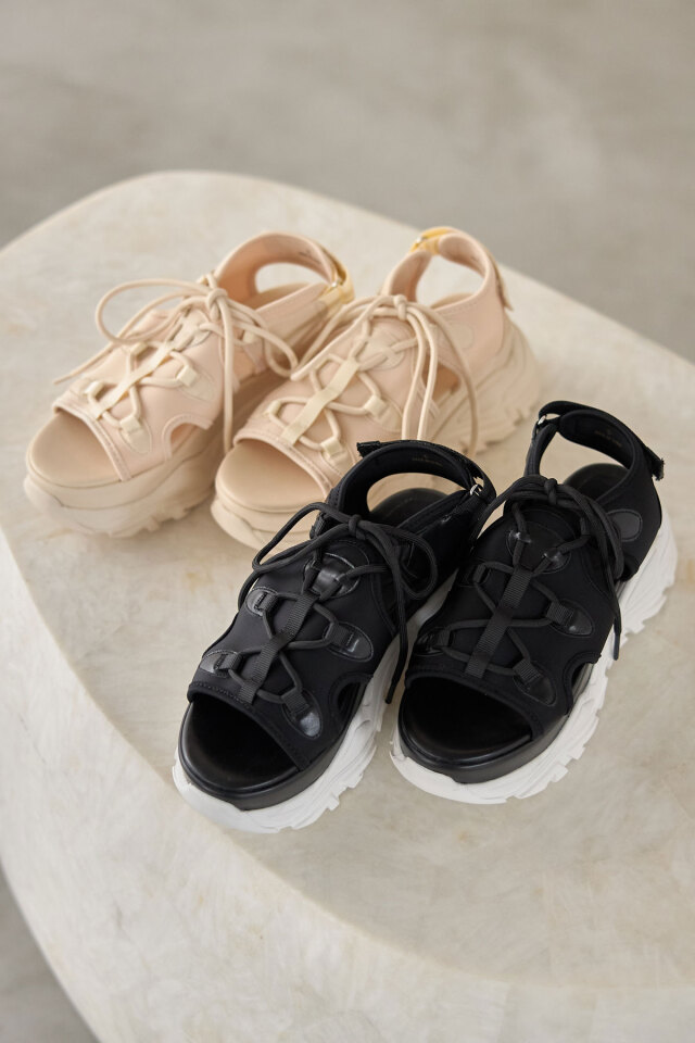 厚底ボリュームサンダル※一部店舗のみ入荷