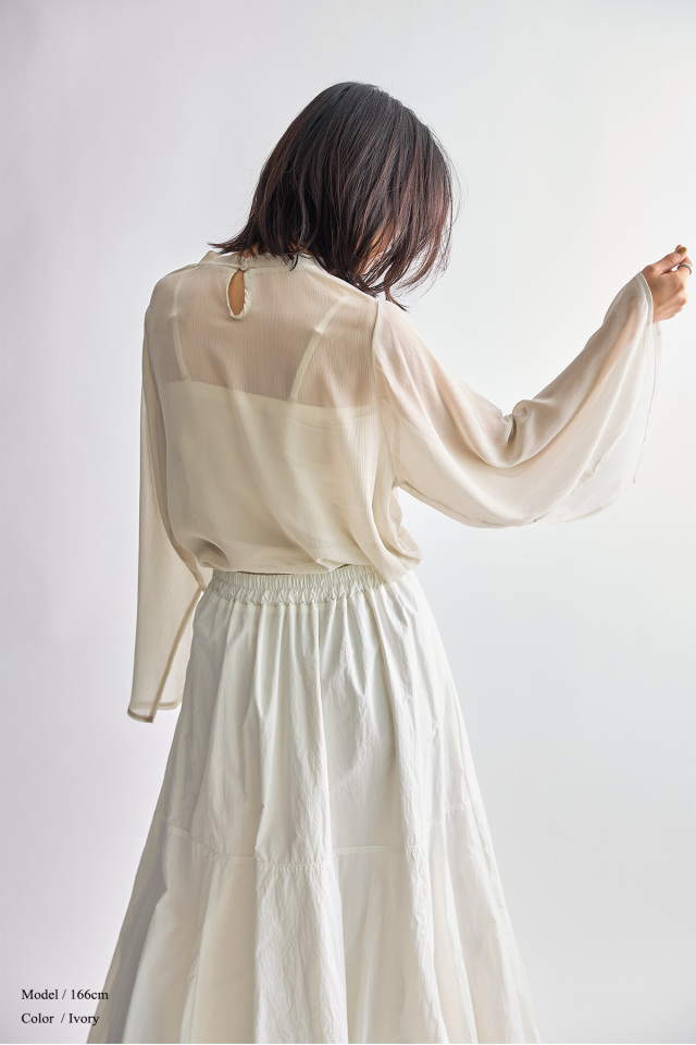 シアースリットフレアスリーブブラウス