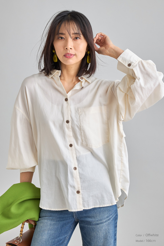 ボリュームパフスリーブシャツ