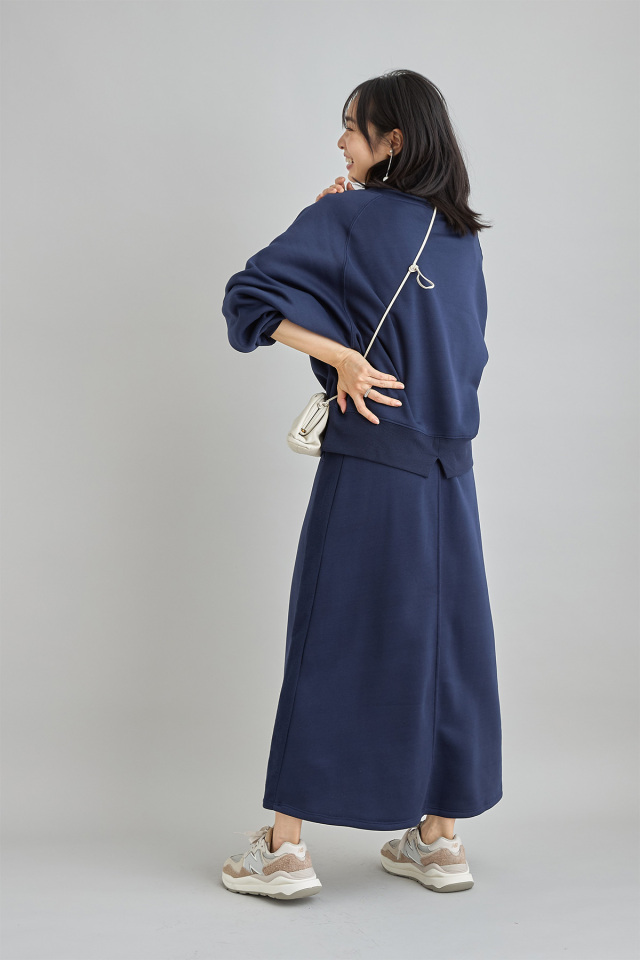 ふわ軽裏起毛スウェットサイドリブスカート※一部店舗のみ入荷