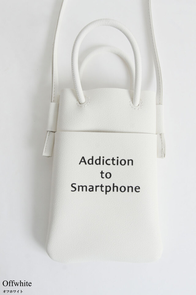 スマートフォンショルダーポーチ※一部店舗のみ入荷