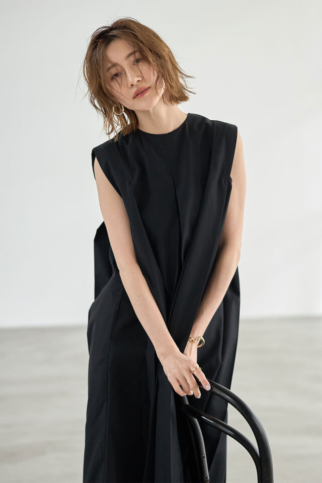 WEB限定】シャークスキンタックワンピース