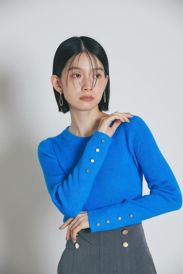 トップス m.ha ゴールド釦リブニットプルオーバー