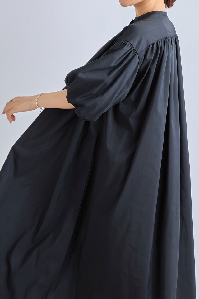 パールボタンワンピース カーキ 再入荷】バックパールニットワンピース(カーキ) - seventen