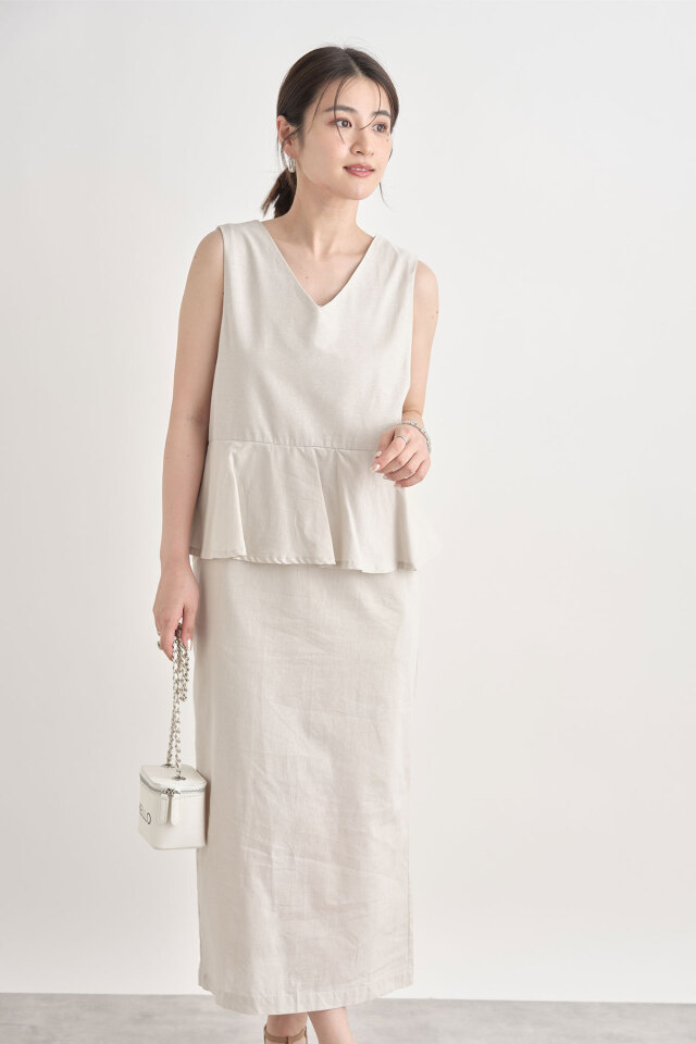 WEB限定】ノースリ深Vネックペプラムワンピース