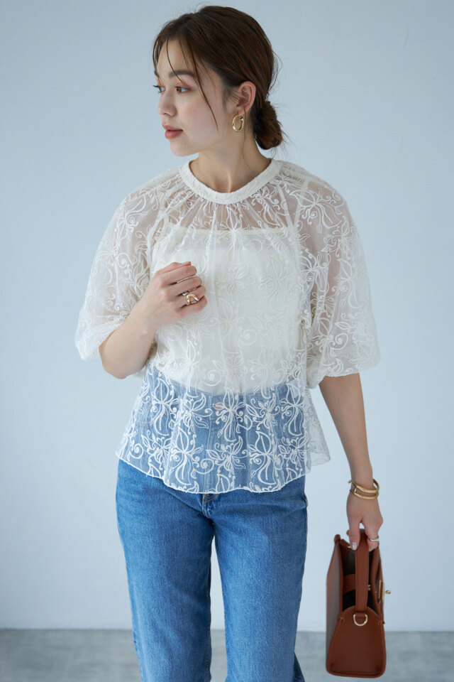 チュール刺繍プルオーバーアンサンブル