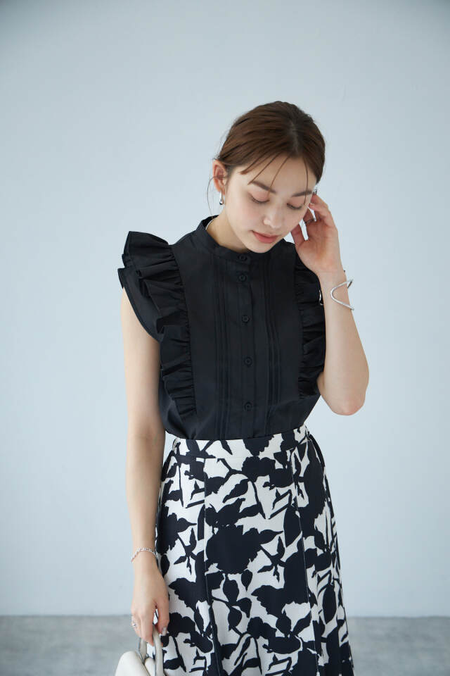 【オンライン完売品】アメノチハレ　カットワークフリルピンタックブラウス Keep clean】カットワークフリルピンタックブラウス – Ame no