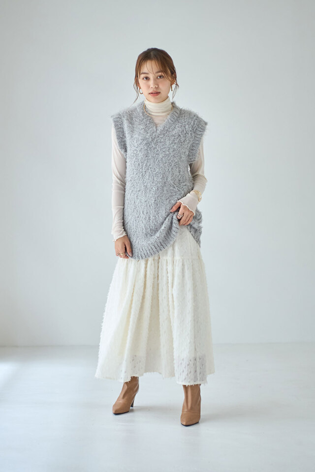 ループヤーンVネックベスト※一部店舗のみ入荷