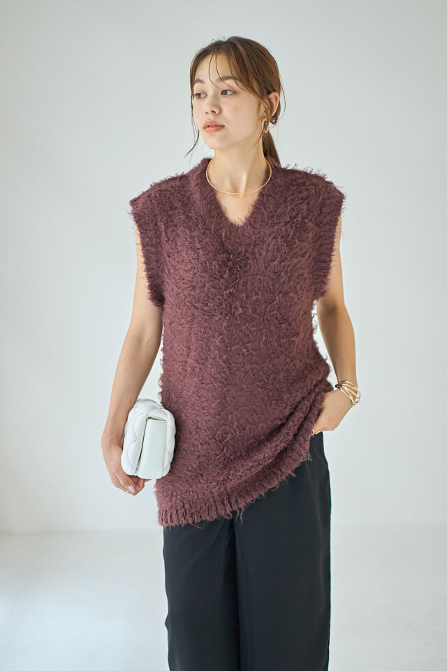 ループヤーンVネックベスト※一部店舗のみ入荷