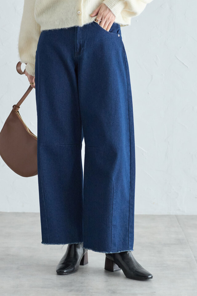 カーブデニムパンツ※一部店舗のみ入荷