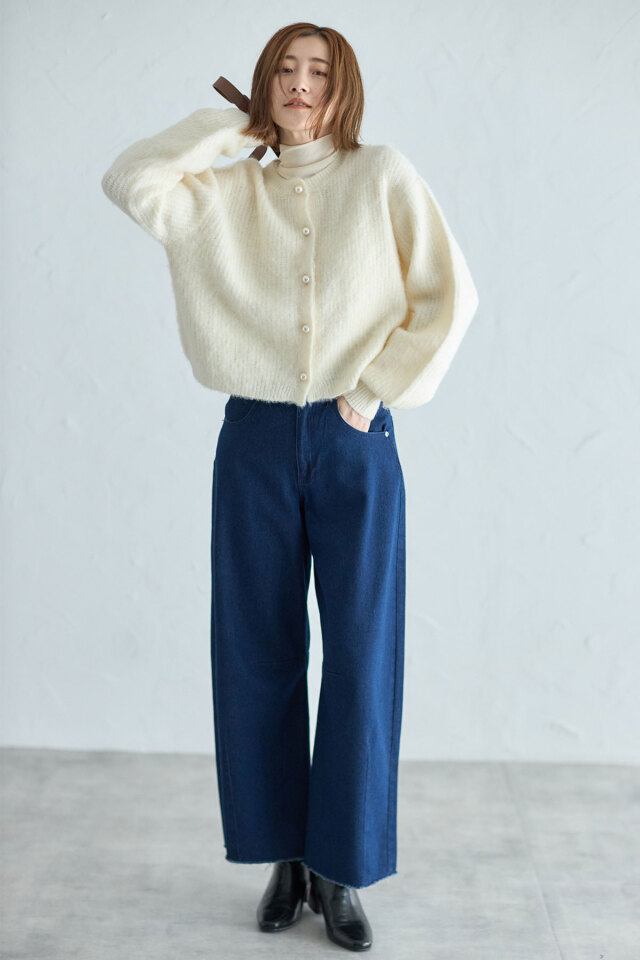 カーブデニムパンツ※一部店舗のみ入荷