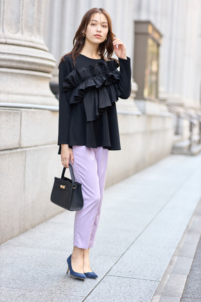 フロントギャザーフリルデザイントップス※一部店舗のみ入荷