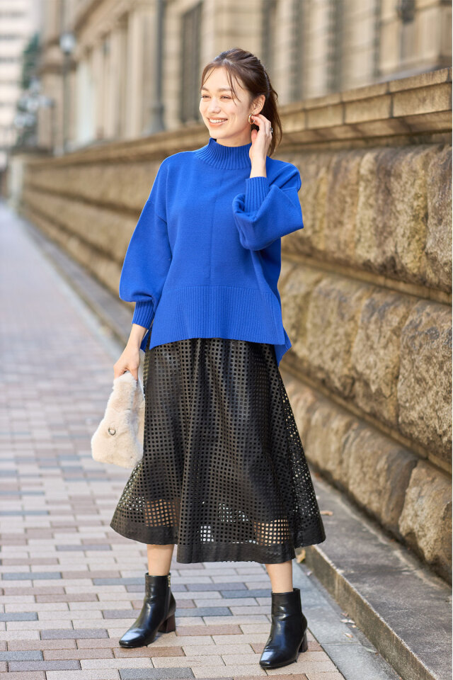 【新品未使用品】カットワークフレアスカート カットワークレザーフレアスカート※一部店舗のみ入荷