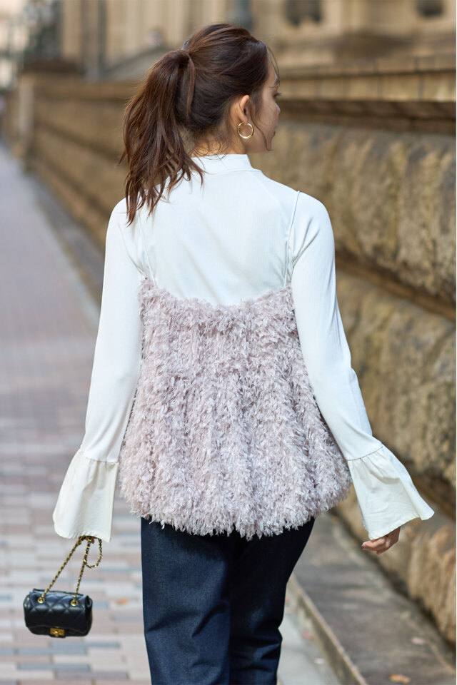 シャギーキャミソール※一部店舗のみ入荷