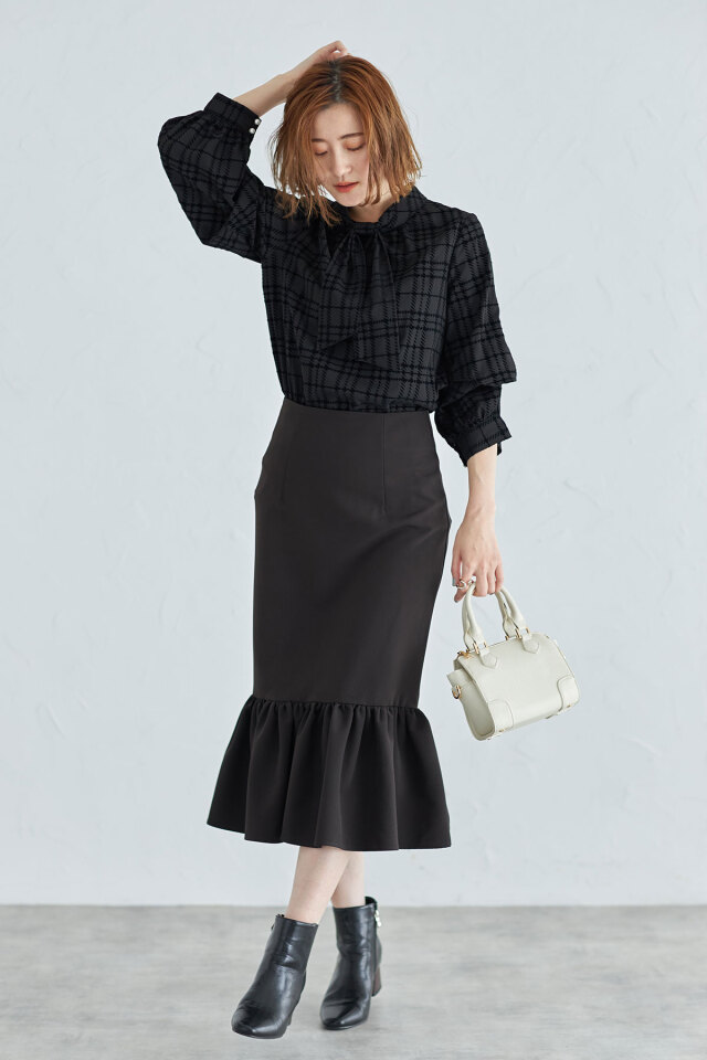 フロッキーチェックボウタイブラウス※一部店舗のみ入荷