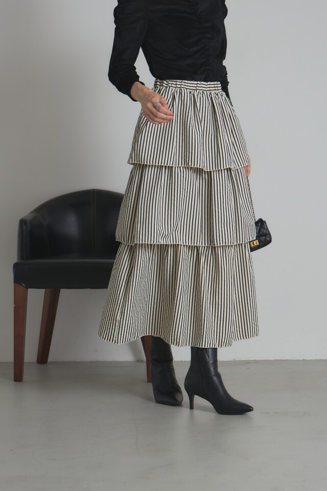 サッカーストライプティアードスカート※一部店舗のみ入荷