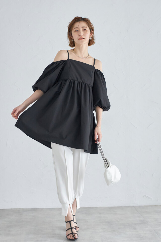 スパンコールブラウスオフショルブラウス 予約]ワッシャーフラワー柄オフショルブラウス/オフホワイト