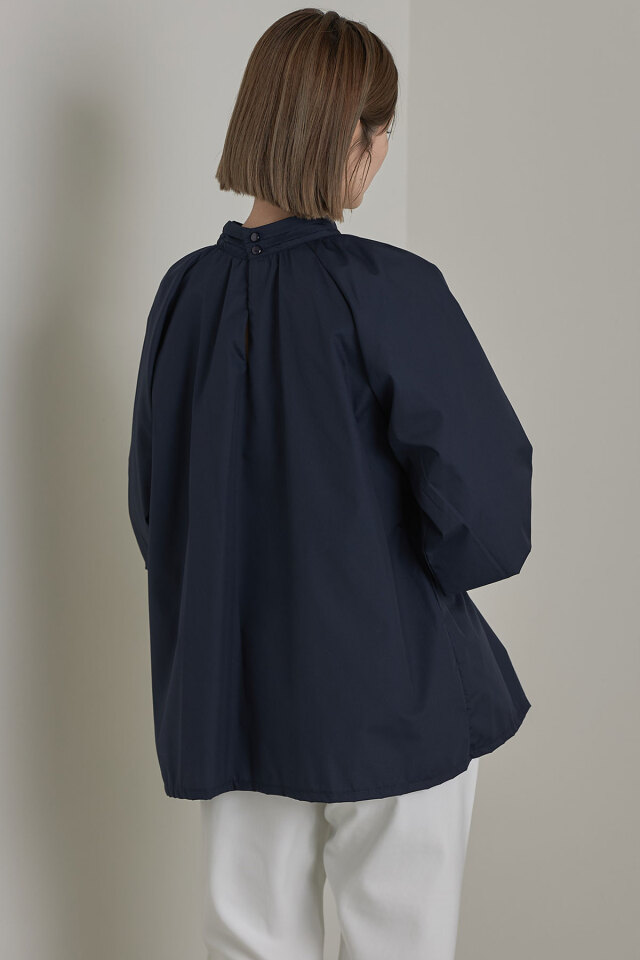 定価3.5万【美品✨】サイ ノーカラーブラウス ブザムシャツ バルーンスリーブ サイ Scye ノーカラーブラウス ブザムシャツ バルーンスリーブ オフ