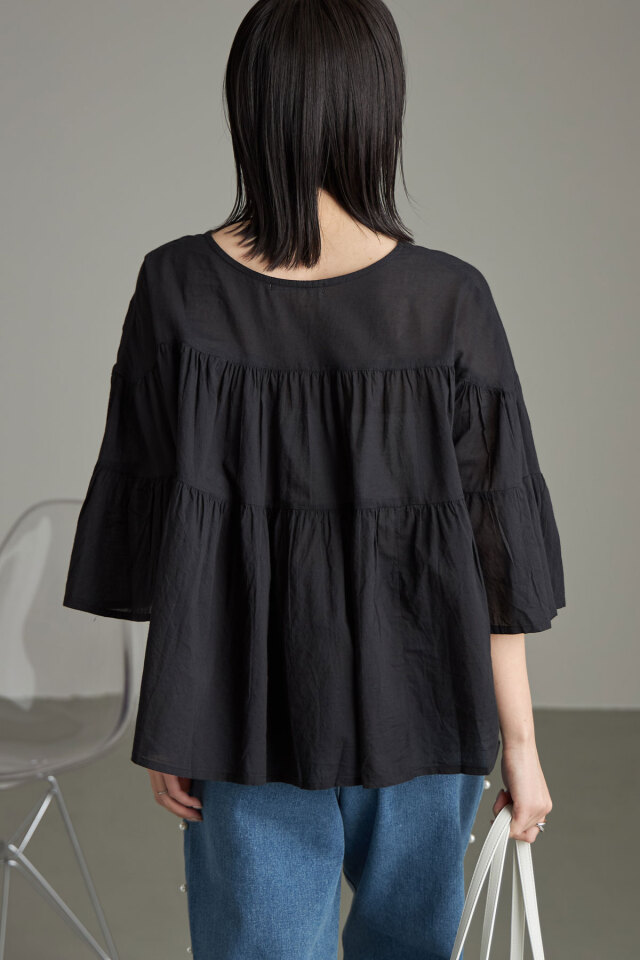 ティアードブラウス※一部店舗のみ入荷
