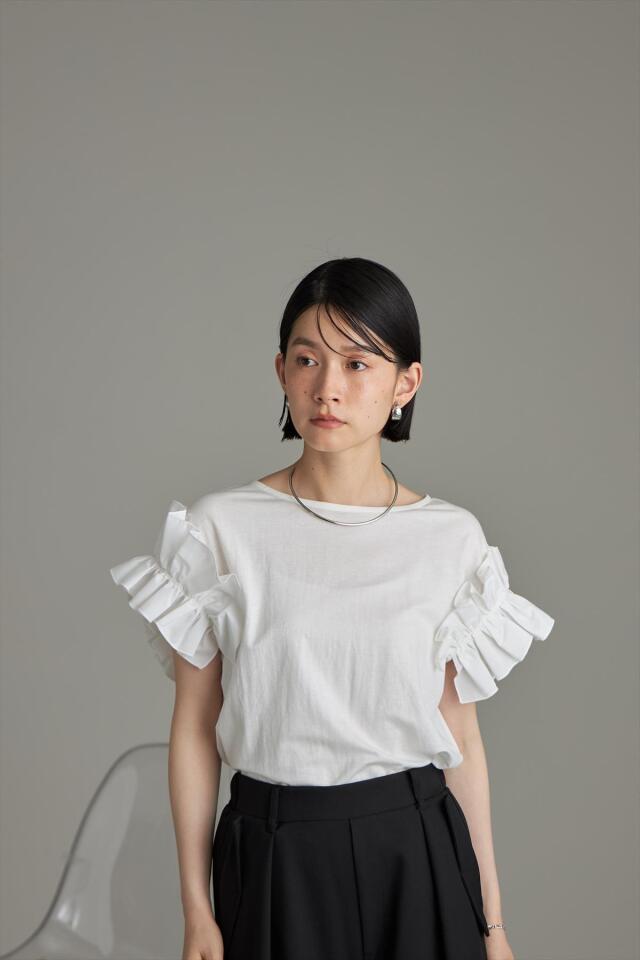 袖フリルカットソー※一部店舗のみ入荷
