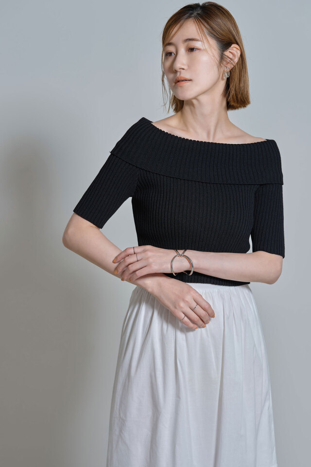 Ayumiさんバイイング】オフショルダーリブプルオーバー 