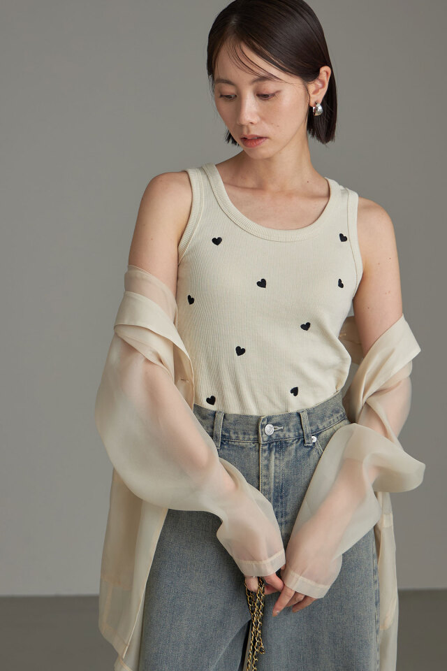 ハート刺繍タンクトップ※一部店舗のみ入荷