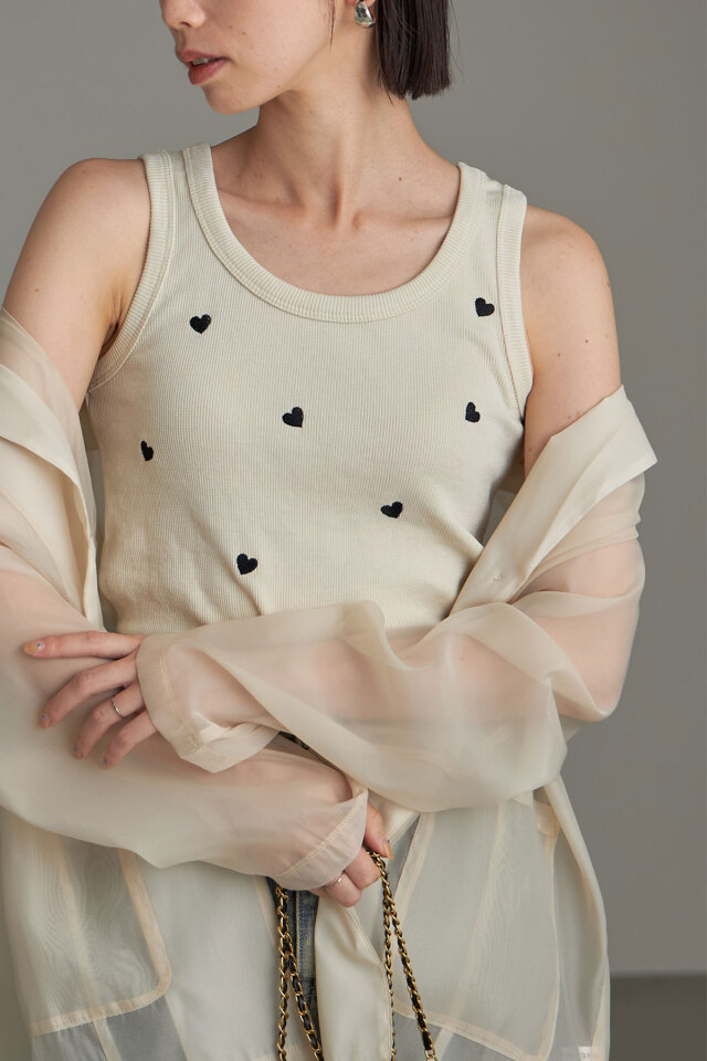 ハート刺繍タンクトップ※一部店舗のみ入荷