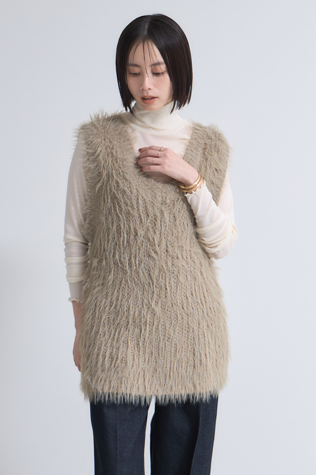 フェザーVネックベスト