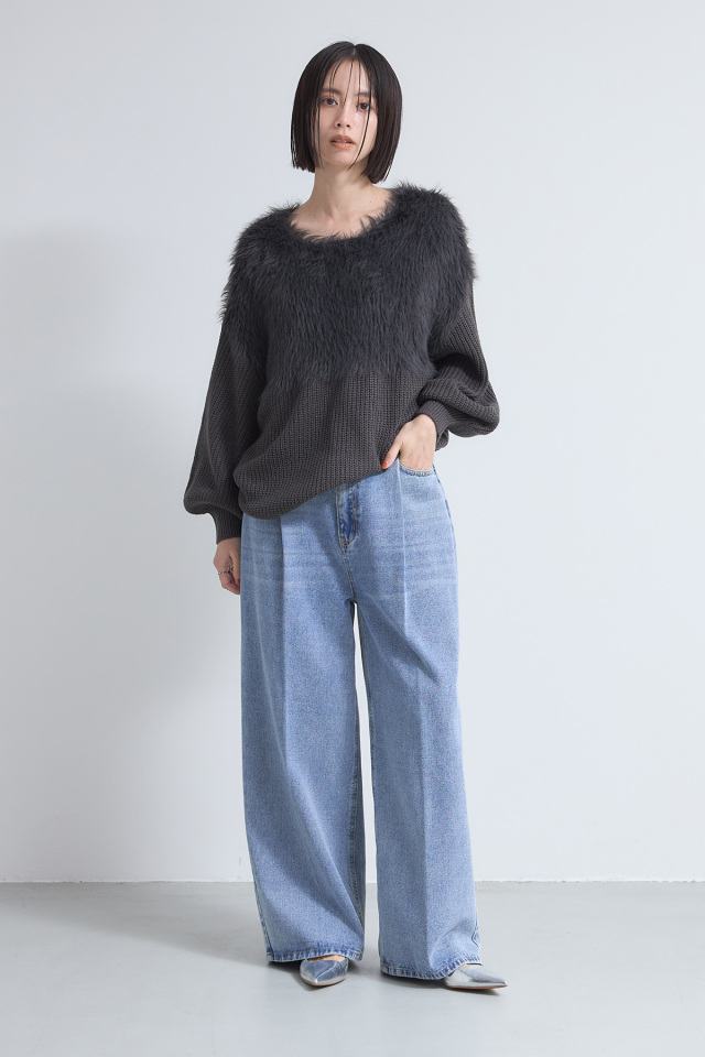 フェザードッキングニット