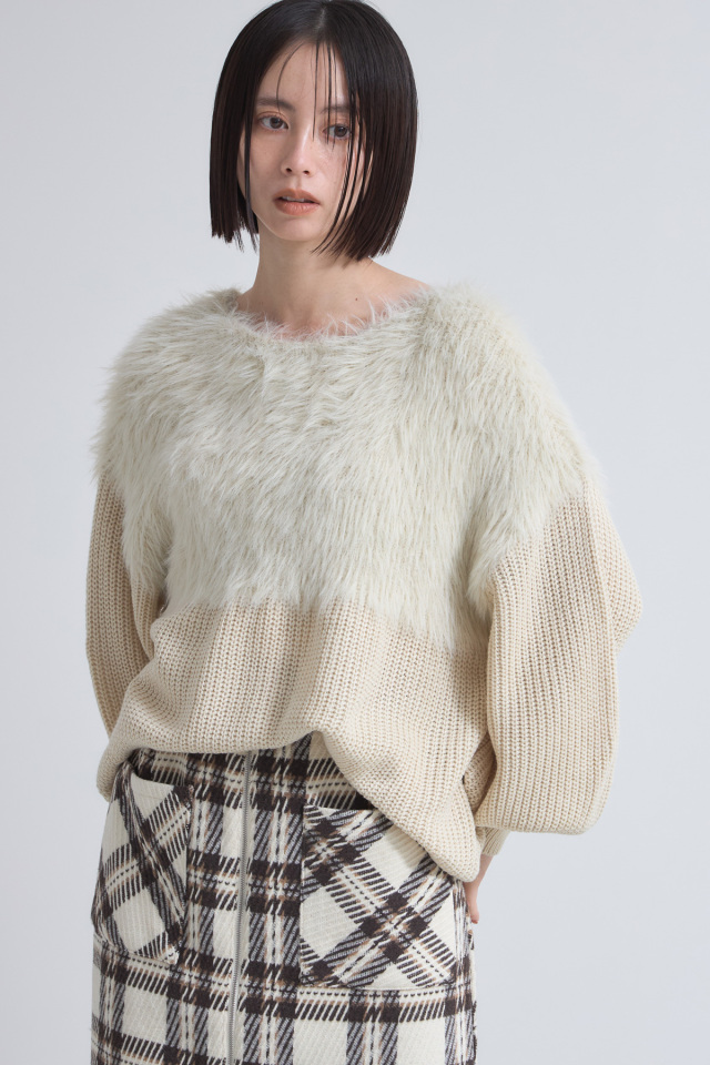 フェザードッキングニット