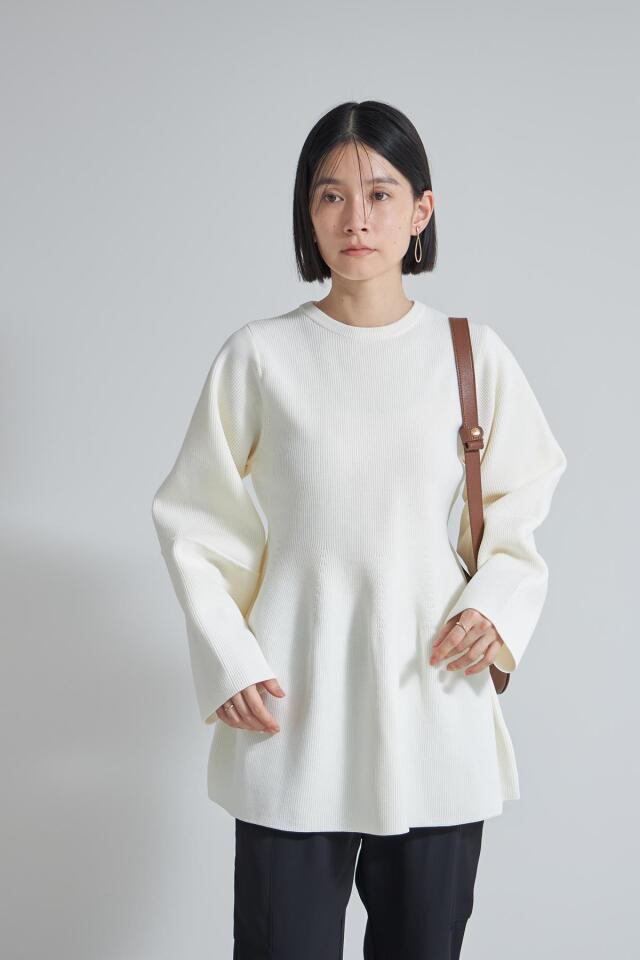 ランタンスリーブペプラムニットチュニック※一部店舗のみ入荷