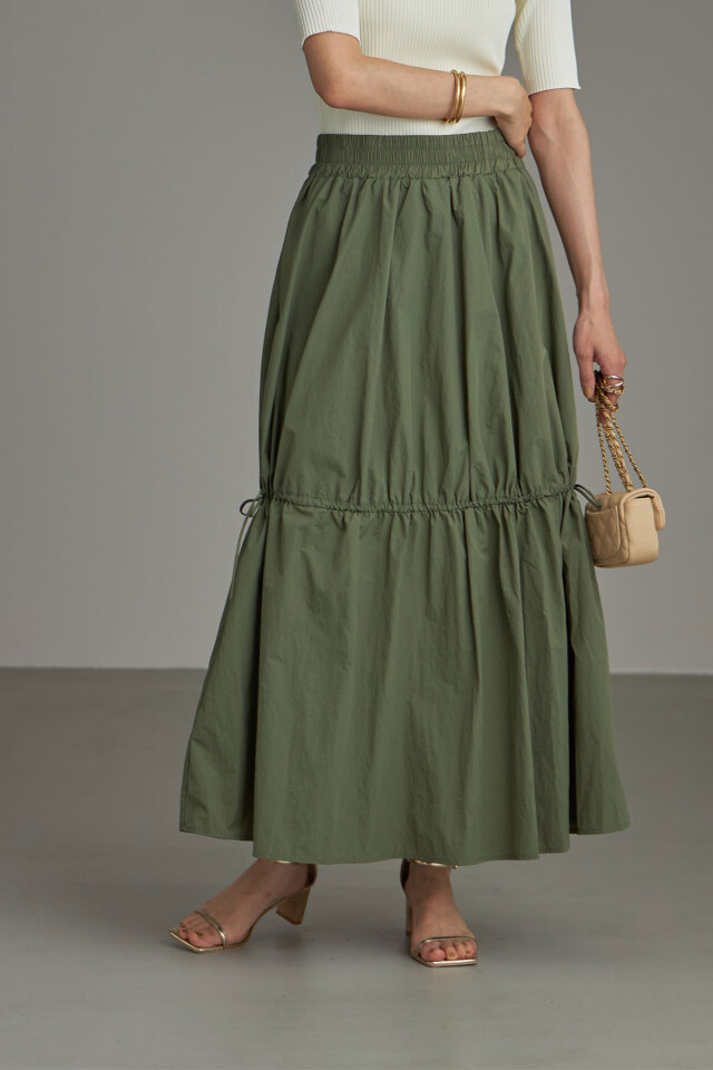 リボンドロストタフタスカート※一部店舗のみ入荷