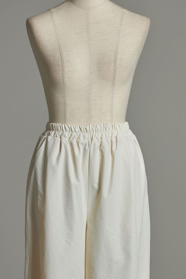 サイドリボンナイロンジョガーパンツ