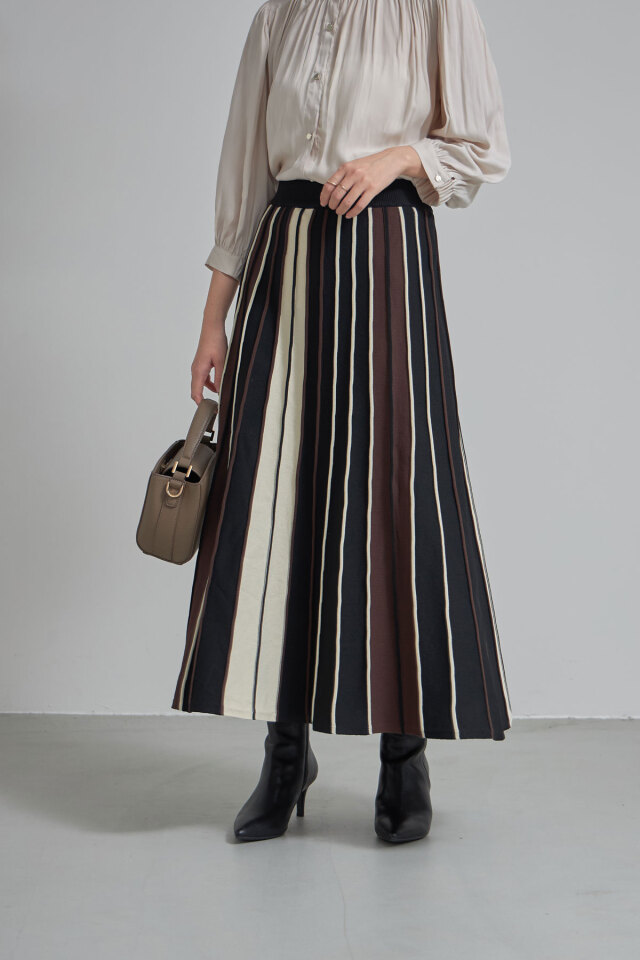マルチカラーニットプリーツスカート※一部店舗のみ入荷