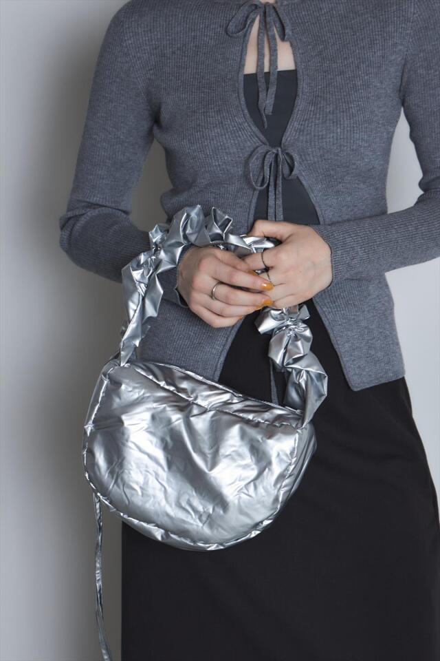 AnnMiru フリルバック　　アンミル　シルバー AnnMiru フリルバック アンミル シルバー - バッグ最新