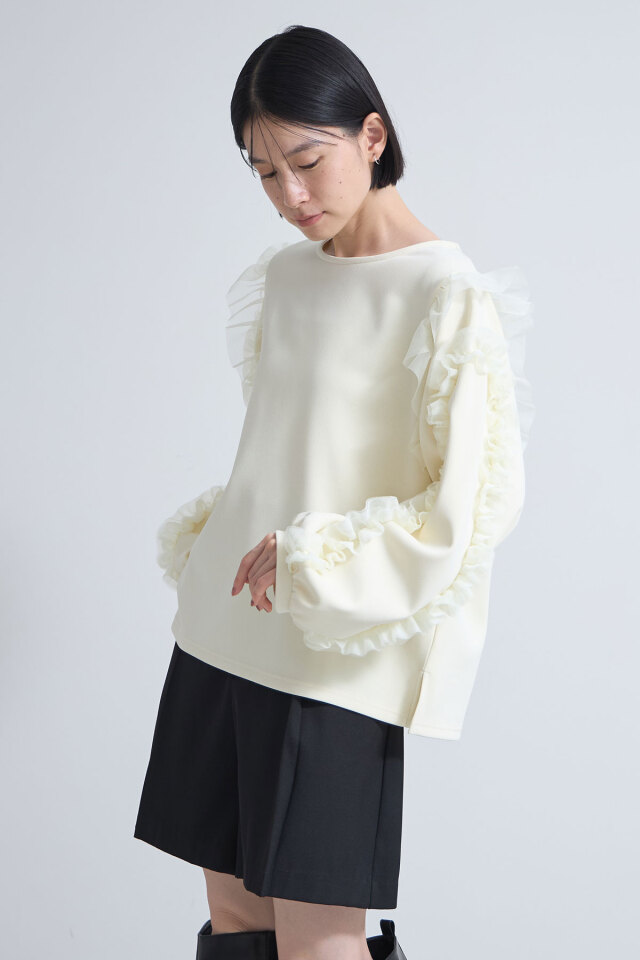 ベアスキン裏ベロアチュールフリル袖プルオーバー