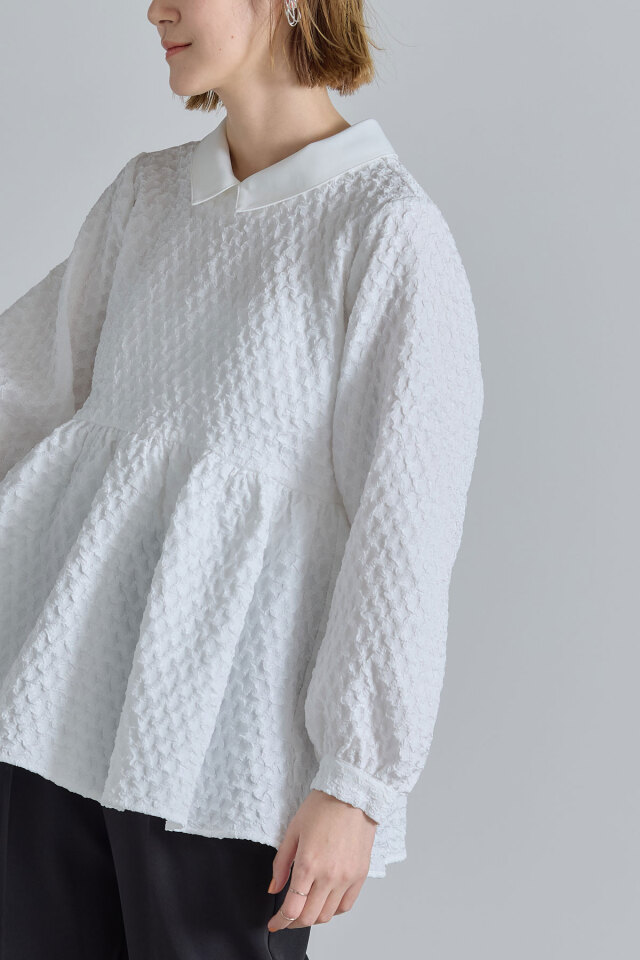 ふくれジャガード配色カラーブラウス※一部店舗のみ入荷