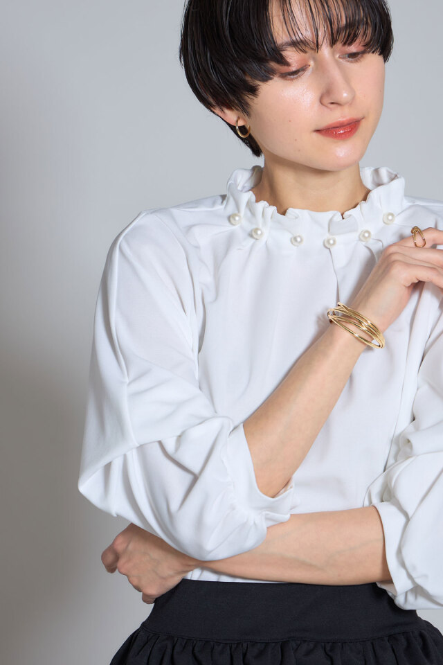 未使用　Rene 肩パールブラウス　34 未使用 Rene 肩パールブラウス 34