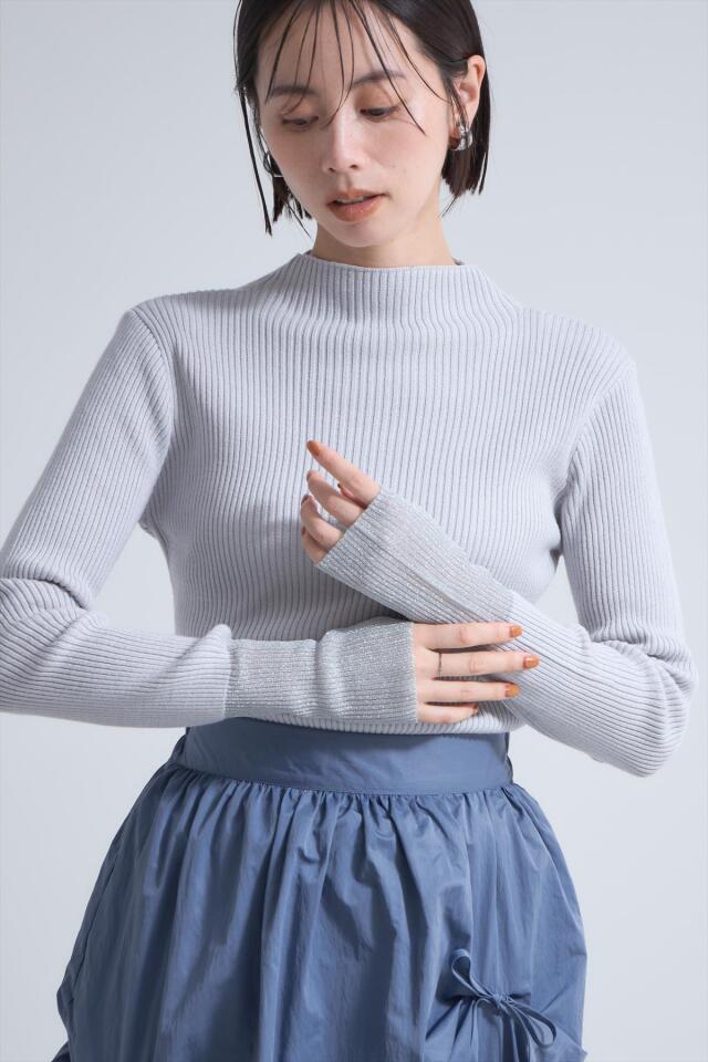 袖配色ラメタートルニットプルオーバー※一部店舗のみ入荷